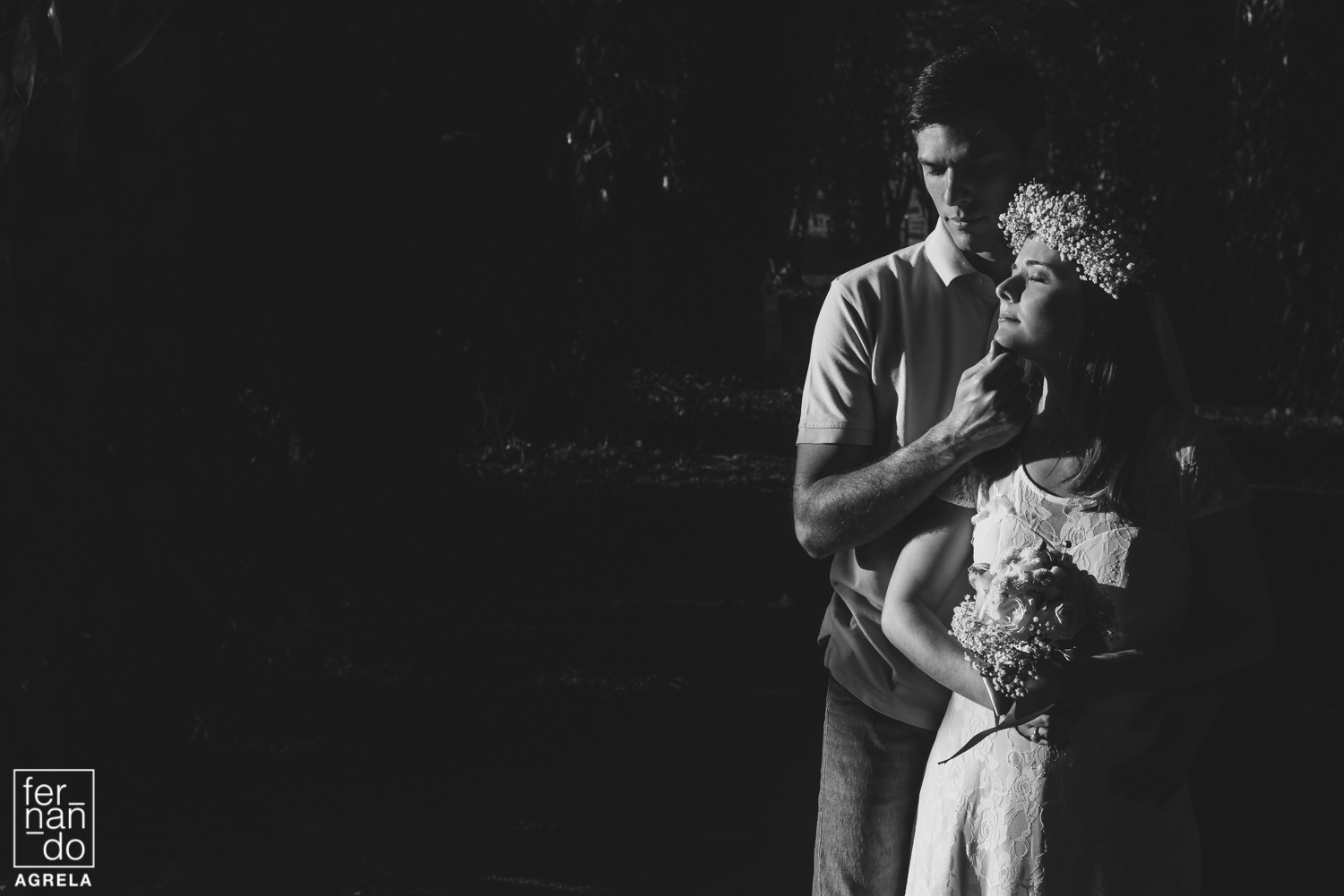 ensaio-casal-pre-e-branco-foto-fernando-agrela-casamento