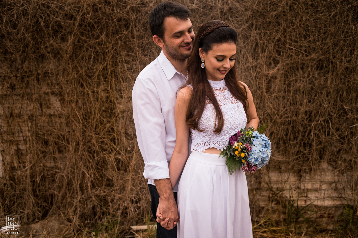 casal feliz noivo e noiva