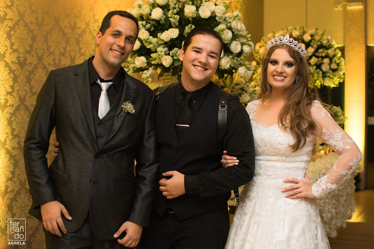 fotografo com os noivos