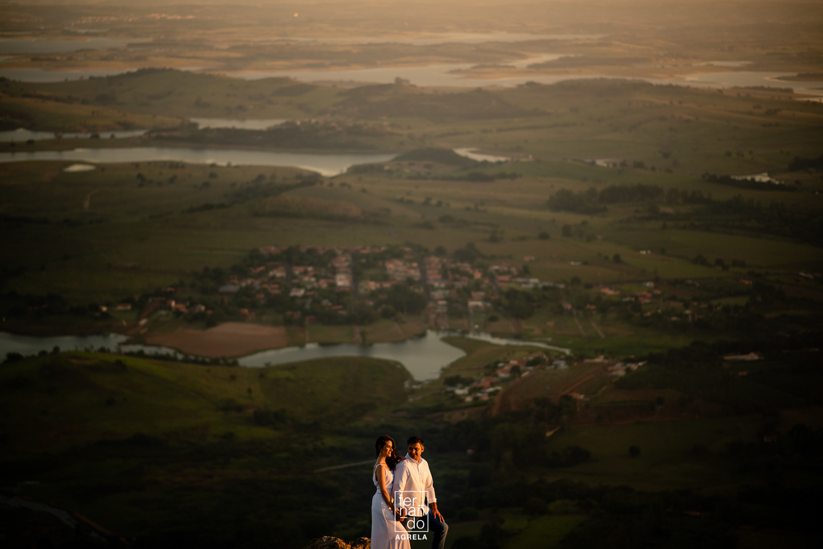 Ensaio pre wedding noivos no morro do gavião em ribeirão claro pr