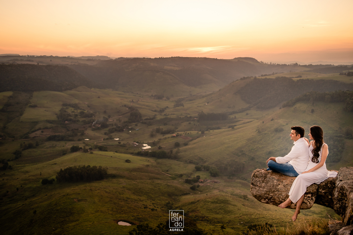 Ensaio pre wedding noivos no morro do gavião em ribeirão claro pr