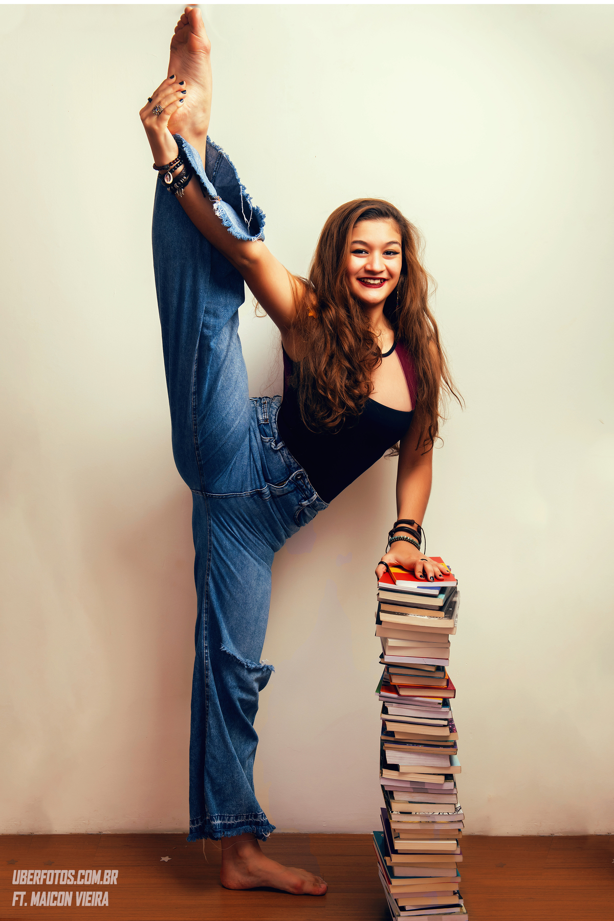 bailarina com livros