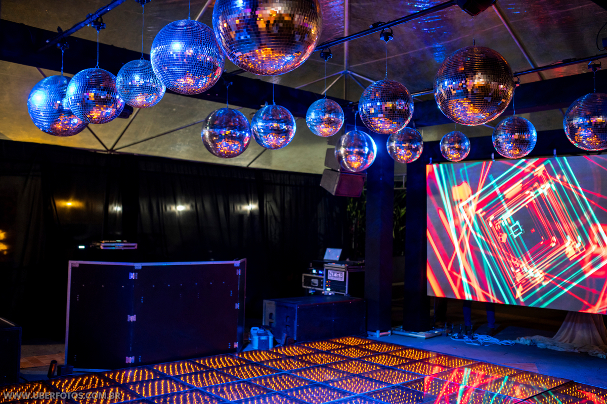Pista de Led em Uberaba, Pista de led dj Ness, pista de dança em Uberaba, pista de dança em led