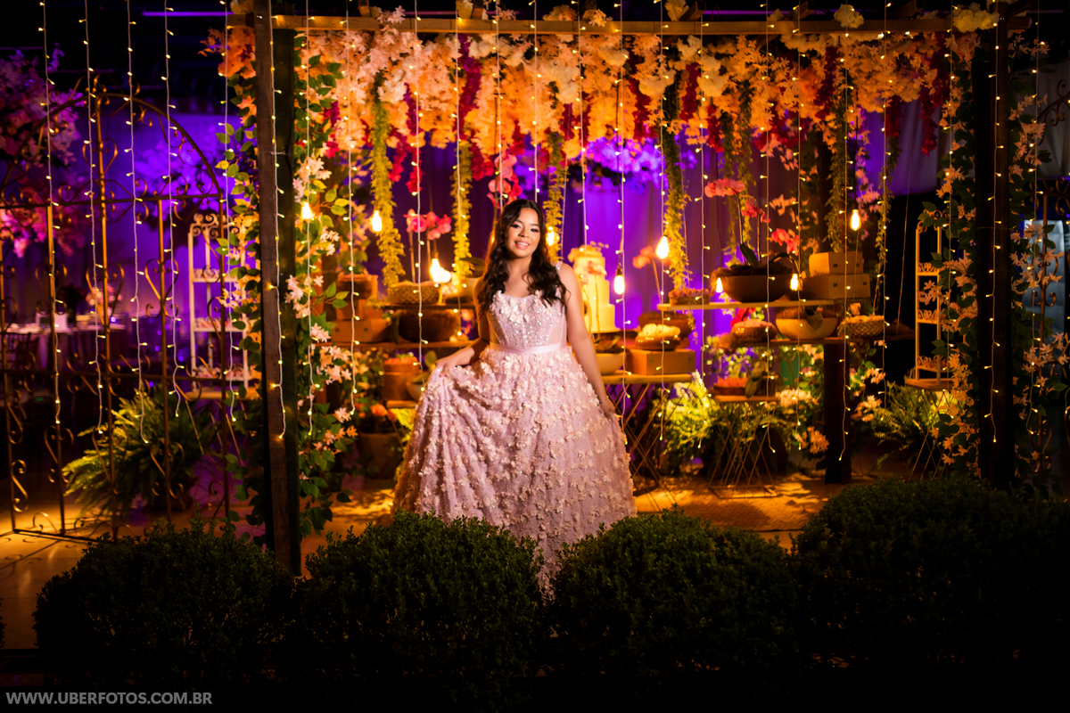 festa jardim encantado, tema jardim encantado, festa de 15 anos tema jardim encantado, espaço boulevard Uberaba, Gustavo e Flávio, Gustavo e Flávio Cenário Nobre, festa de 15 anos linda, inspiração festa de 15 anos.