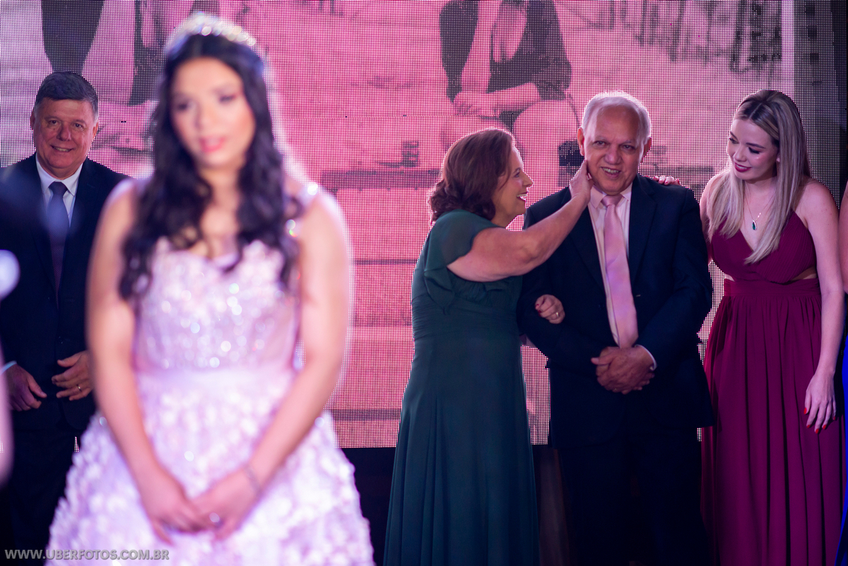 15 anos festa emocionante, avô da debutante, festa de 15 anos, 