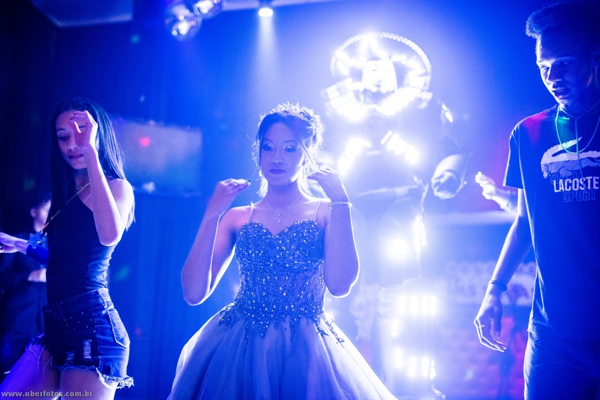 Robô de led em Uberaba, Pista de dança, 