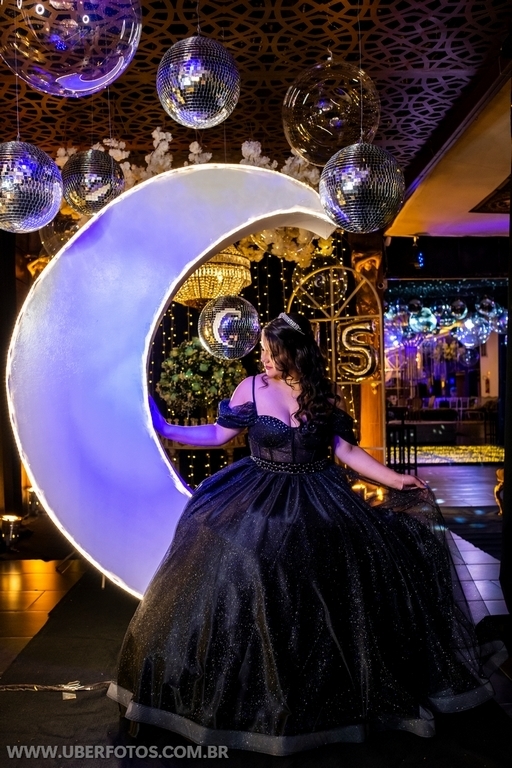 Decoração festa de 15 anos, decoração de festa de 15, tema galáxia, festa de 15 com tema galáxia, galáxia inspiração, festa de 15 temática, Cerimonialista Sheron Cantarelli, cerimonialista em uberaba