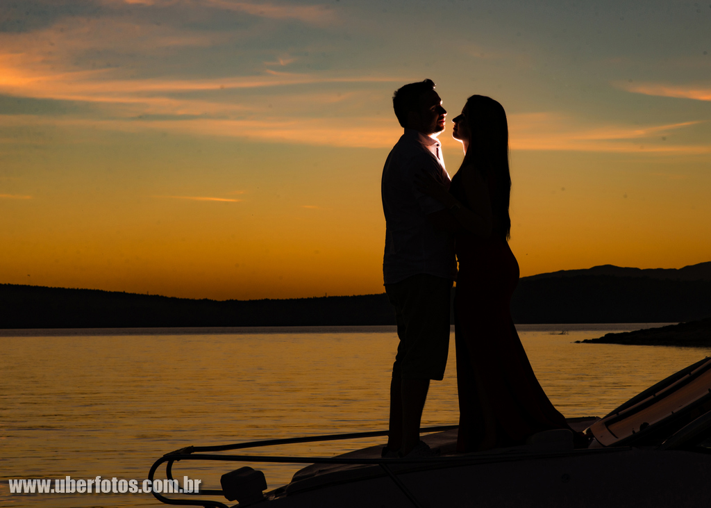 Noivos no por do sol