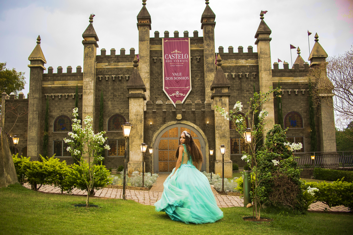 castelo dos vinhais, castelo em vinhedo, debutante no castelo, fotos para 15 anos