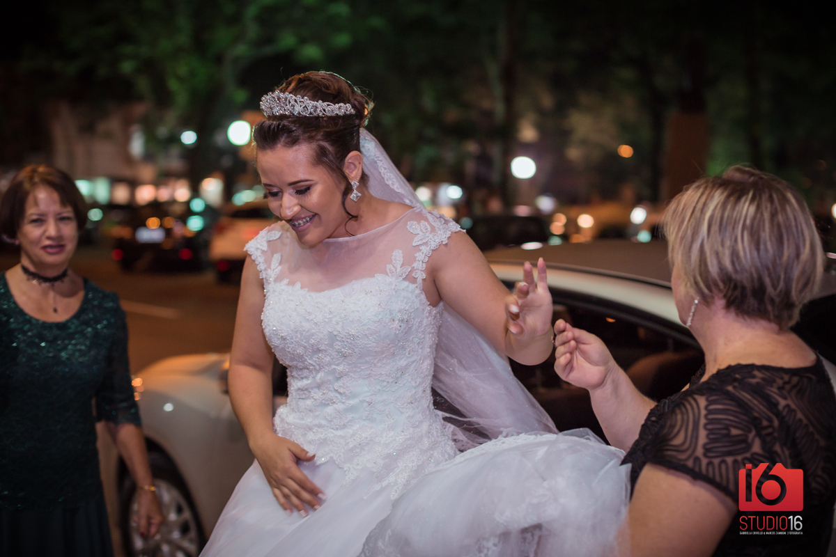 Cerimonia/Noiva se preparando para sua entrada