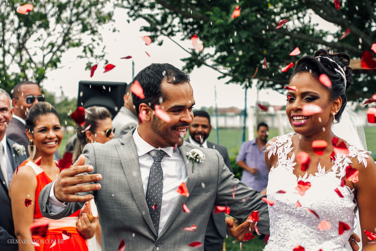 saída dos noivos - casamento - noiva e noivo - campos dos goytacazes - rj - fotografo de casamento - gilmar ramos
