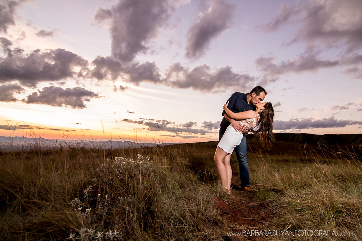 BARBARA SUYAN FOTOGRAFIA, ENSAIO CASAL PR&Eacute; CASAMENTO SAVE THE DATE  MINEIR&Atilde;O TOPO DO MUNDO  FOTOGRAFA FOTOGRAFO BH FOTOGRAFIA BH