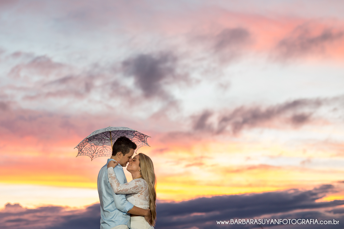 BARBARA SUYAN FOTOGRAFIA, ENSAIO CASAL PR&Eacute; CASAMENTO SAVE THE DATE  MINEIR&Atilde;O TOPO DO MUNDO  FOTOGRAFA FOTOGRAFO BH FOTOGRAFIA BH FOTOGRAFIA DE CASAMENTO
