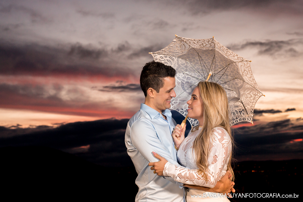 BARBARA SUYAN FOTOGRAFIA, ENSAIO CASAL PR&Eacute; CASAMENTO SAVE THE DATE  MINEIR&Atilde;O TOPO DO MUNDO  FOTOGRAFA FOTOGRAFO BH FOTOGRAFIA BH FOTOGRAFIA DE CASAMENTO
