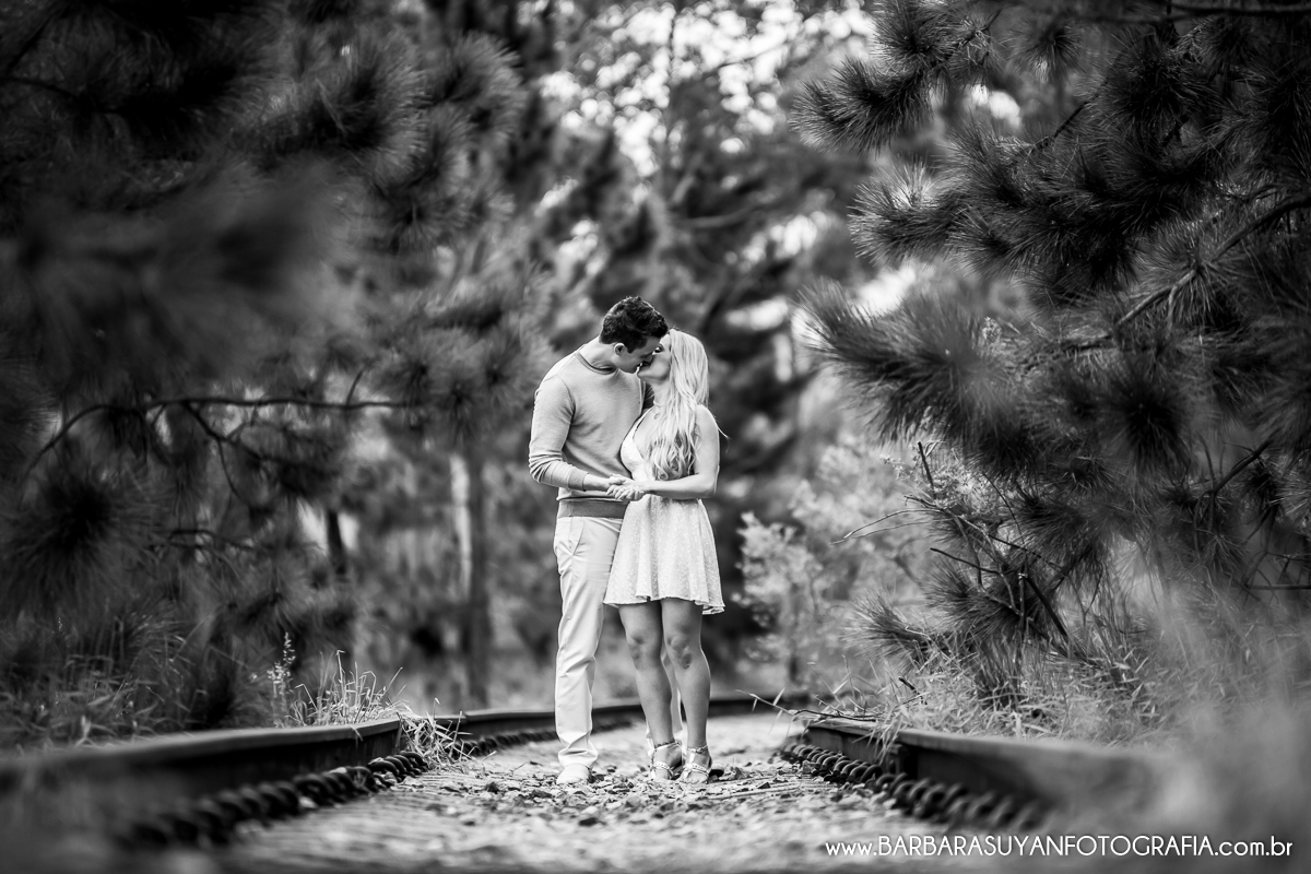 BARBARA SUYAN FOTOGRAFIA, ENSAIO CASAL PR&Eacute; CASAMENTO SAVE THE DATE  MINEIR&Atilde;O TOPO DO MUNDO  FOTOGRAFA FOTOGRAFO BH FOTOGRAFIA BH FOTOGRAFIA DE CASAMENTO