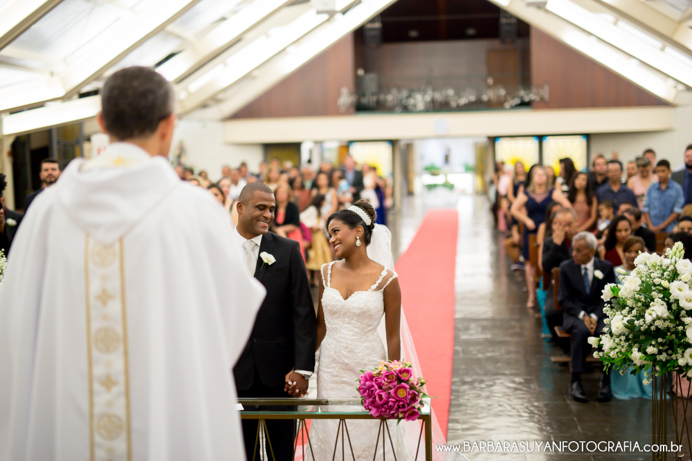 BARBARA SUYAN FOTOGRAFIA CASAMENTO BELO HORIZONTE ROSA MIRANDA BUFFET IGREJA SANTO ANTONIO MESTRE LINGUINHA CHARANGA ENSAIO CASAL WEDDING BUQUE FLORES NATURAIS ALANDERSON SILVA