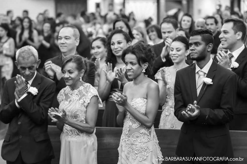 BARBARA SUYAN FOTOGRAFIA CASAMENTO BELO HORIZONTE ROSA MIRANDA BUFFET IGREJA SANTO ANTONIO MESTRE LINGUINHA CHARANGA ENSAIO CASAL WEDDING BUQUE FLORES NATURAIS ALANDERSON SILVA
