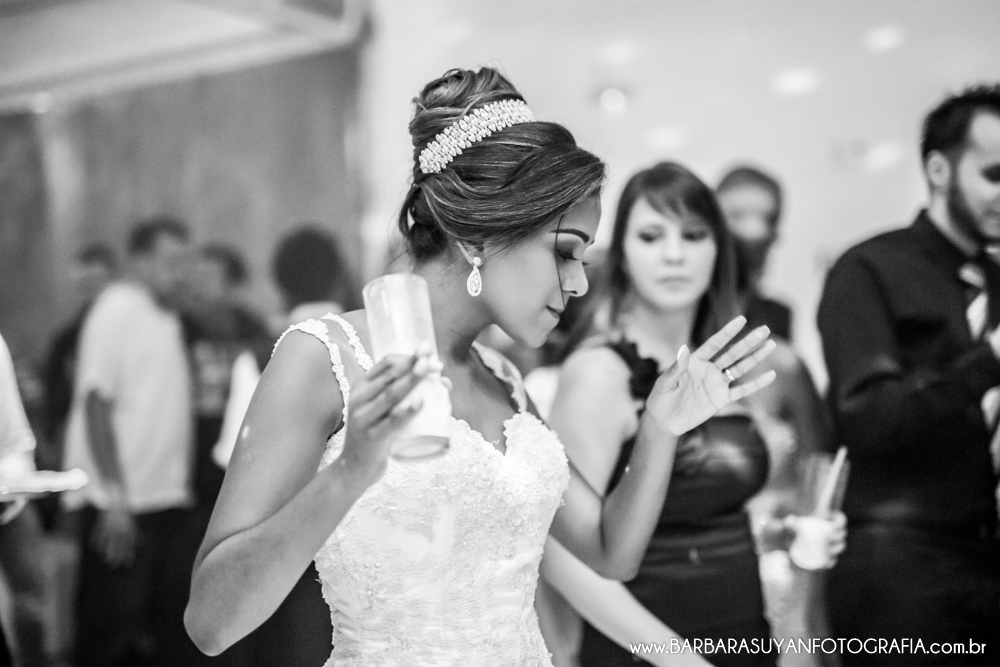 BARBARA SUYAN FOTOGRAFIA CASAMENTO BELO HORIZONTE ROSA MIRANDA BUFFET IGREJA SANTO ANTONIO MESTRE LINGUINHA CHARANGA ENSAIO CASAL WEDDING BUQUE FLORES NATURAIS ALANDERSON SILVA