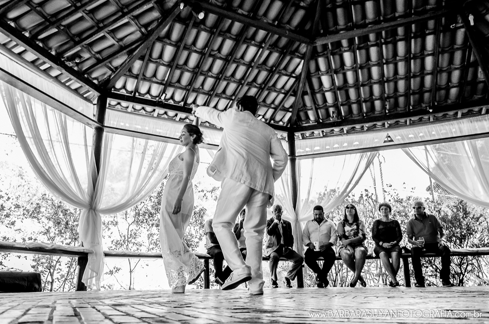 BARBARA SUYAN FOTOGRAFIA, FLORES, CASAMENTO NOVA LIMA, CONFRARIA DO HONORIO, FOTOGRAFA BH, FOTOGRAFO BH, FOTOGRAFIA BH, FOTOGRAFIA CASAMENTO BH, WEDDING, CERIMONIA MESSIANICA, VESTIDO NOIVA ALGODAO