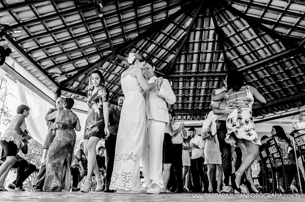 BARBARA SUYAN FOTOGRAFIA, FLORES, CASAMENTO NOVA LIMA, CONFRARIA DO HONORIO, FOTOGRAFA BH, FOTOGRAFO BH, FOTOGRAFIA BH, FOTOGRAFIA CASAMENTO BH, WEDDING, CERIMONIA MESSIANICA, VESTIDO NOIVA ALGODAO