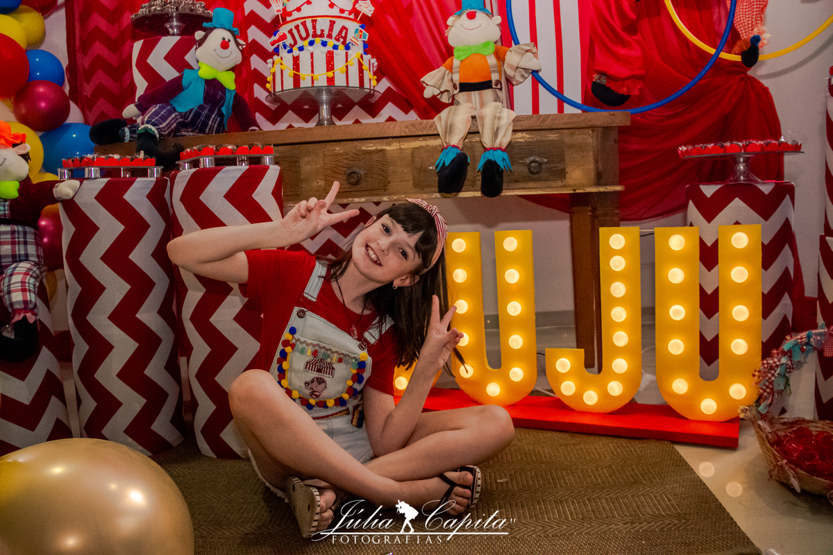 Amigos para a festa de aniversário em casa
