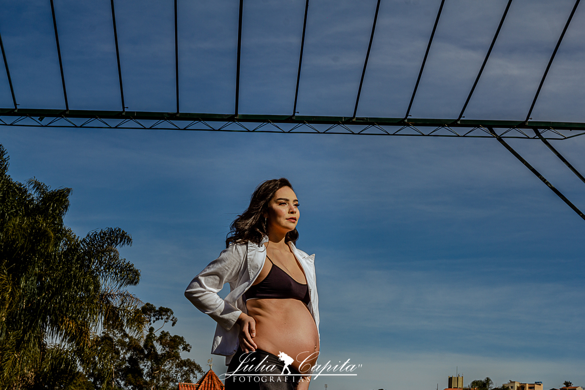 Ensaio externo de gestante em Poços de Caldas. 