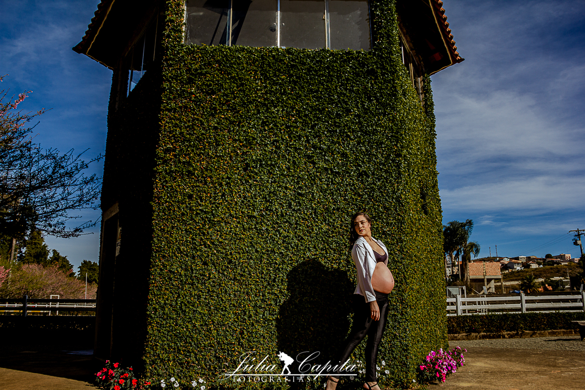 Ensaio gestante em hípica. Foto por Júlia Capita Fotografias
