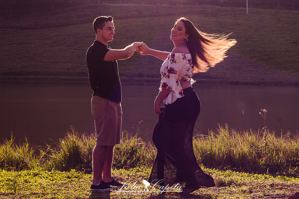 Foto espontânea em ensio gestante por Júlia Capita Fotografias