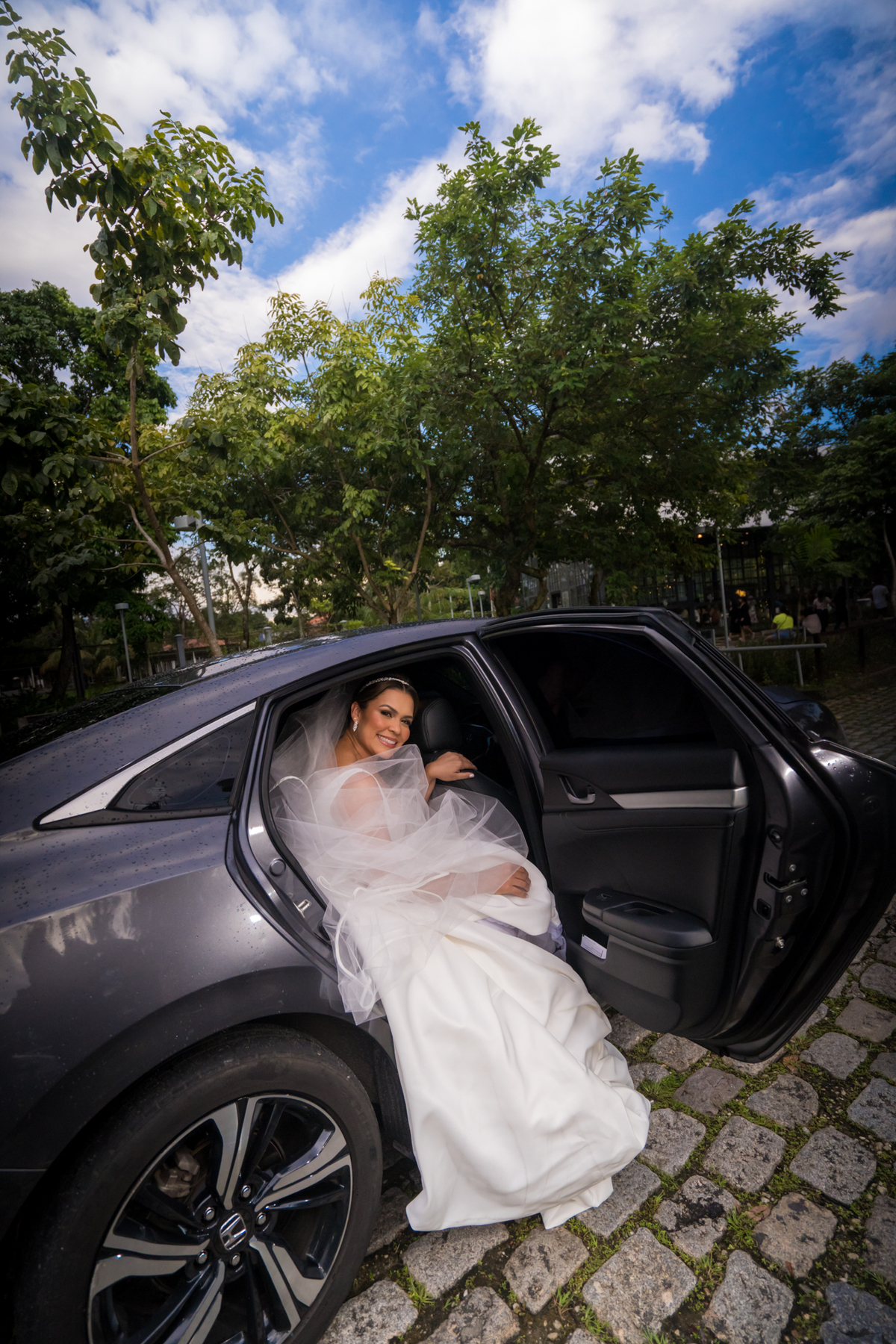 vestido de noiva ellis verline | casamento em belem no martens café | vou casar 2024 | linda festa de casamento | gui sampaio fotografo paraense de casamento | casamento no mangal das garças | | noivas paraenses | noivos belem | aliança com amor eterno