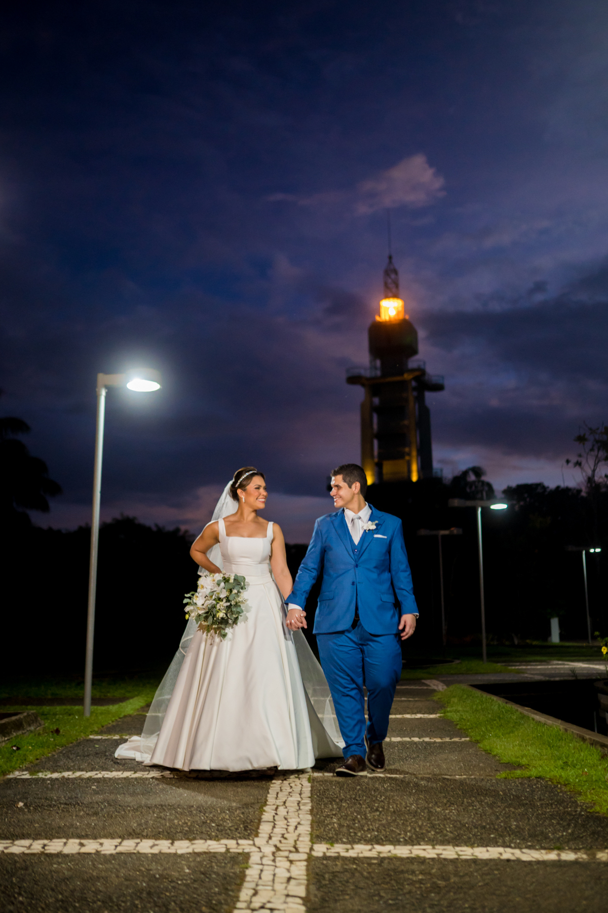 vestido de noiva ellis verline | casamento em belem no martens café | vou casar 2024 | linda festa de casamento | gui sampaio fotografo paraense de casamento | casamento no mangal das garças | | noivas paraenses | noivos belem | aliança com amor eterno