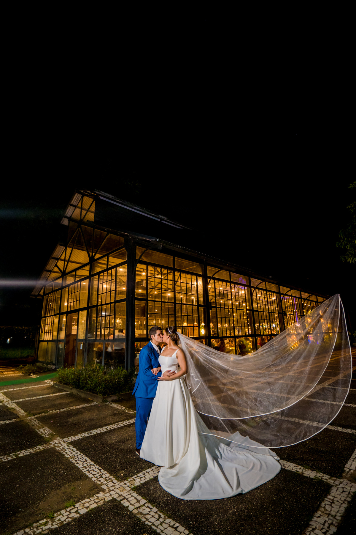 vestido de noiva ellis verline | casamento em belem no martens café | vou casar 2024 | linda festa de casamento | gui sampaio fotografo paraense de casamento | casamento no mangal das garças | | noivas paraenses | noivos belem | aliança com amor eterno