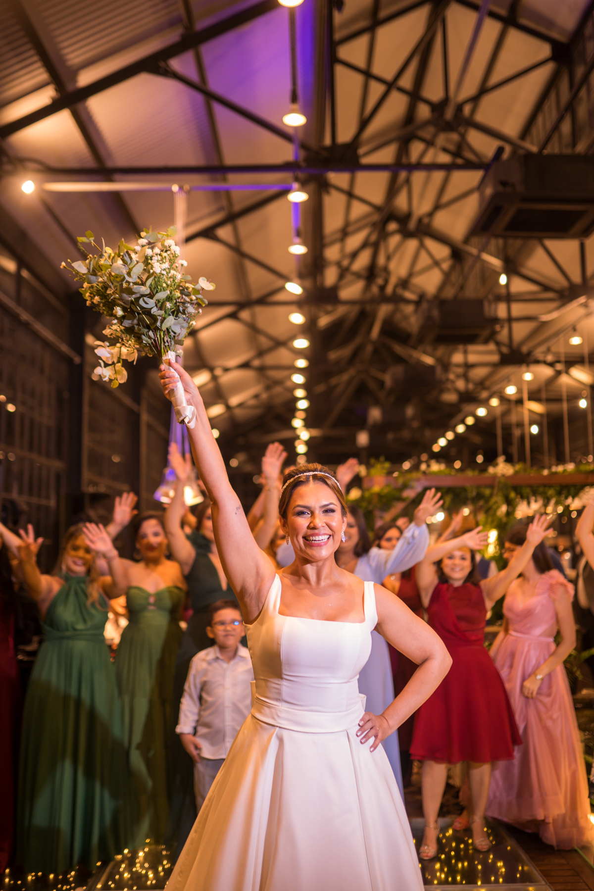 vestido de noiva ellis verline | casamento em belem no martens café | vou casar 2024 | linda festa de casamento | gui sampaio fotografo paraense de casamento | casamento no mangal das garças | | noivas paraenses | noivos belem | aliança com amor eterno