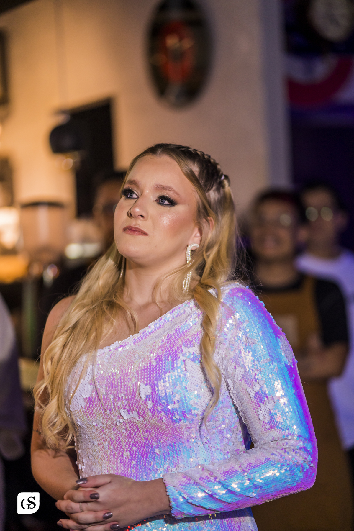 cobertura fotografica com fotógrafo paraense gui sampaio no gramophone café em belém do pará dos 20 anos da linda aniversariante comemorando com sua familia e amigos em uma festa memoravel 