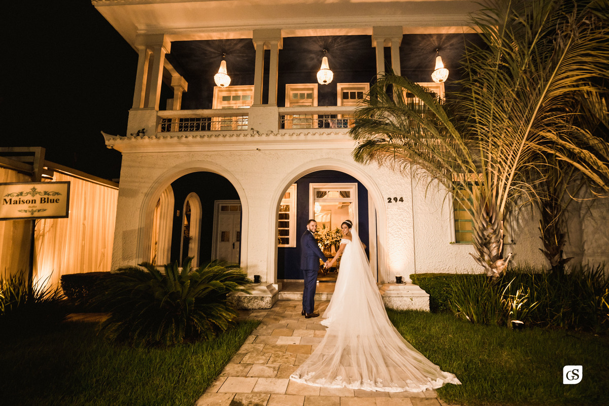 entrada dos noivos na recepção