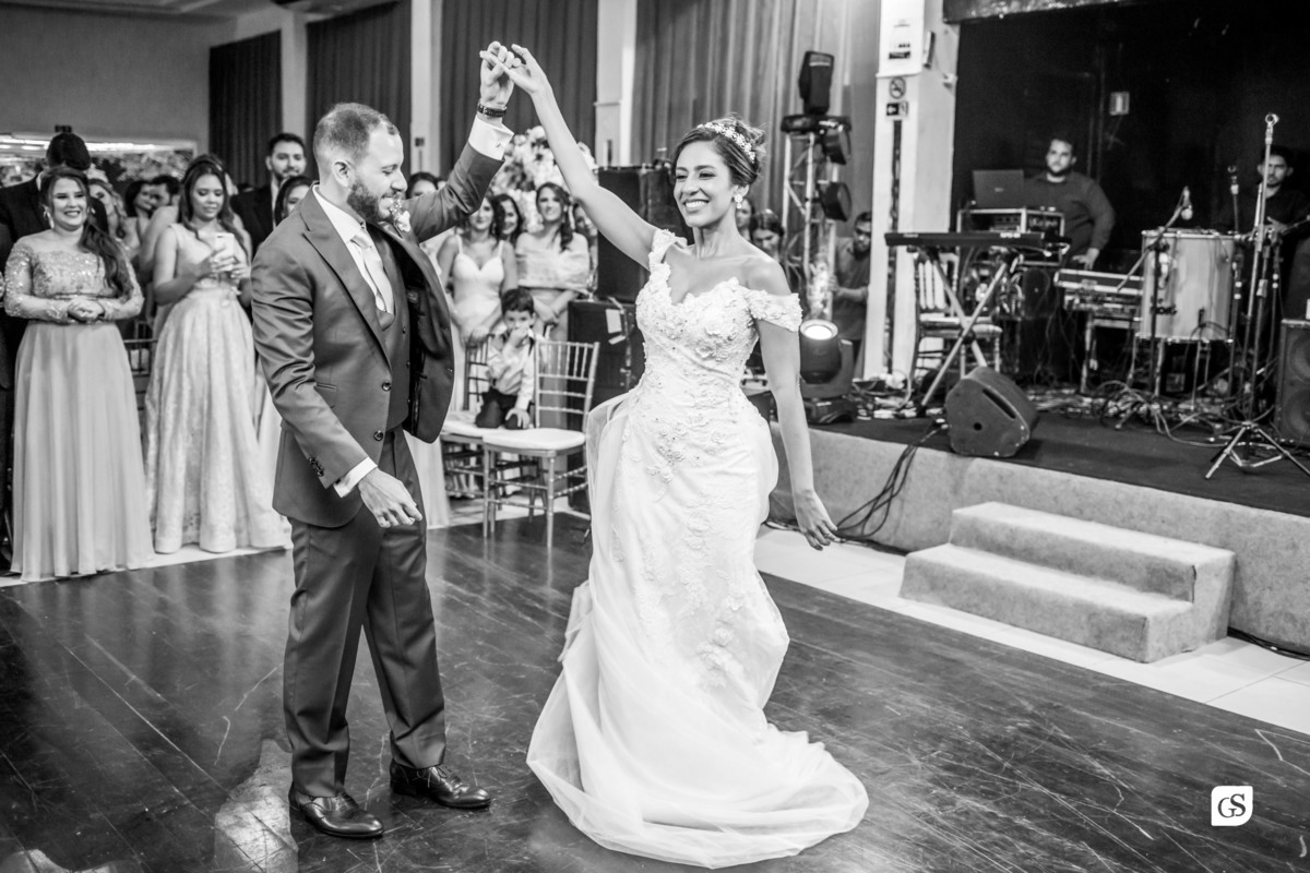 dança dos noivos na recepção