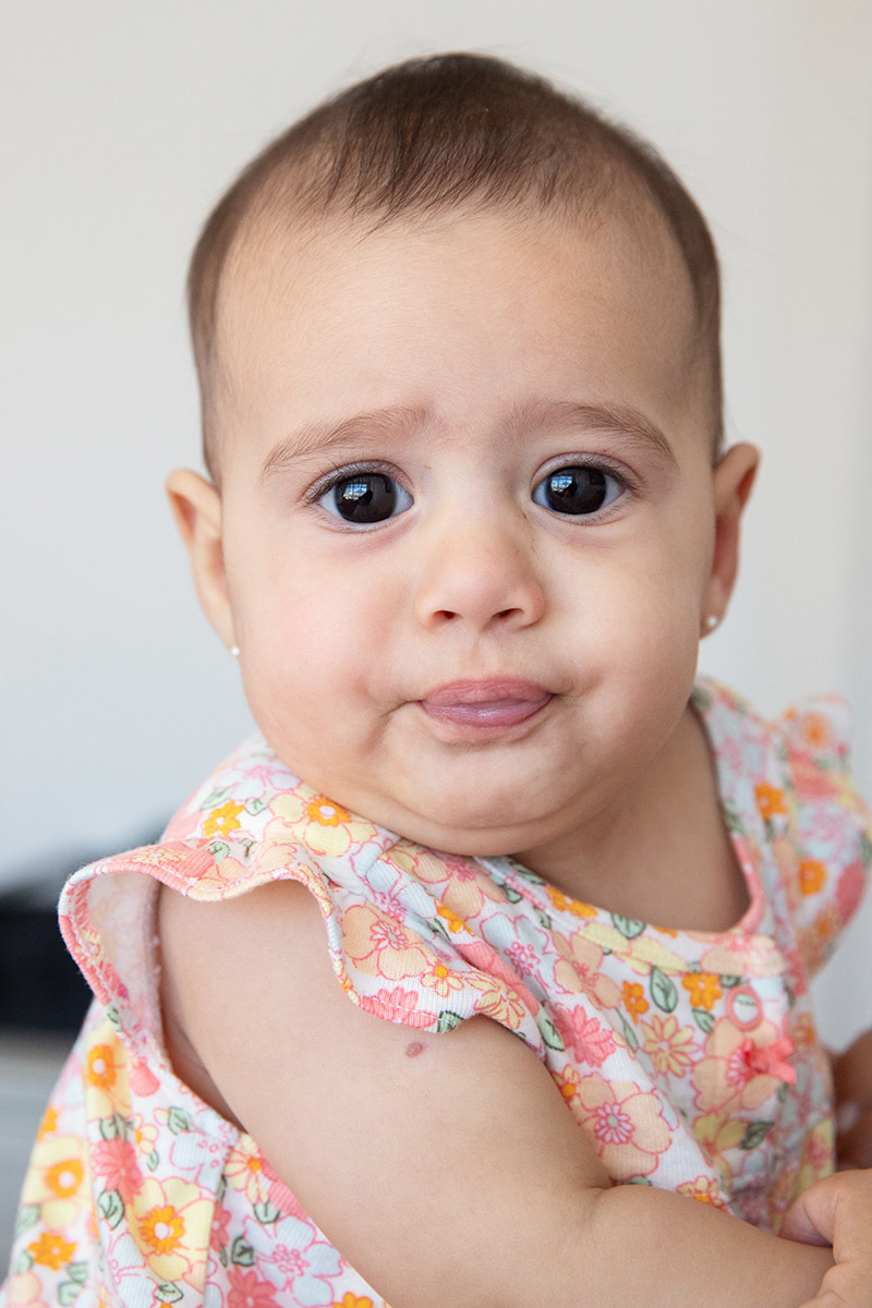 Ensaio de bebê: Marina no berço, no Rio de Janeiro.
