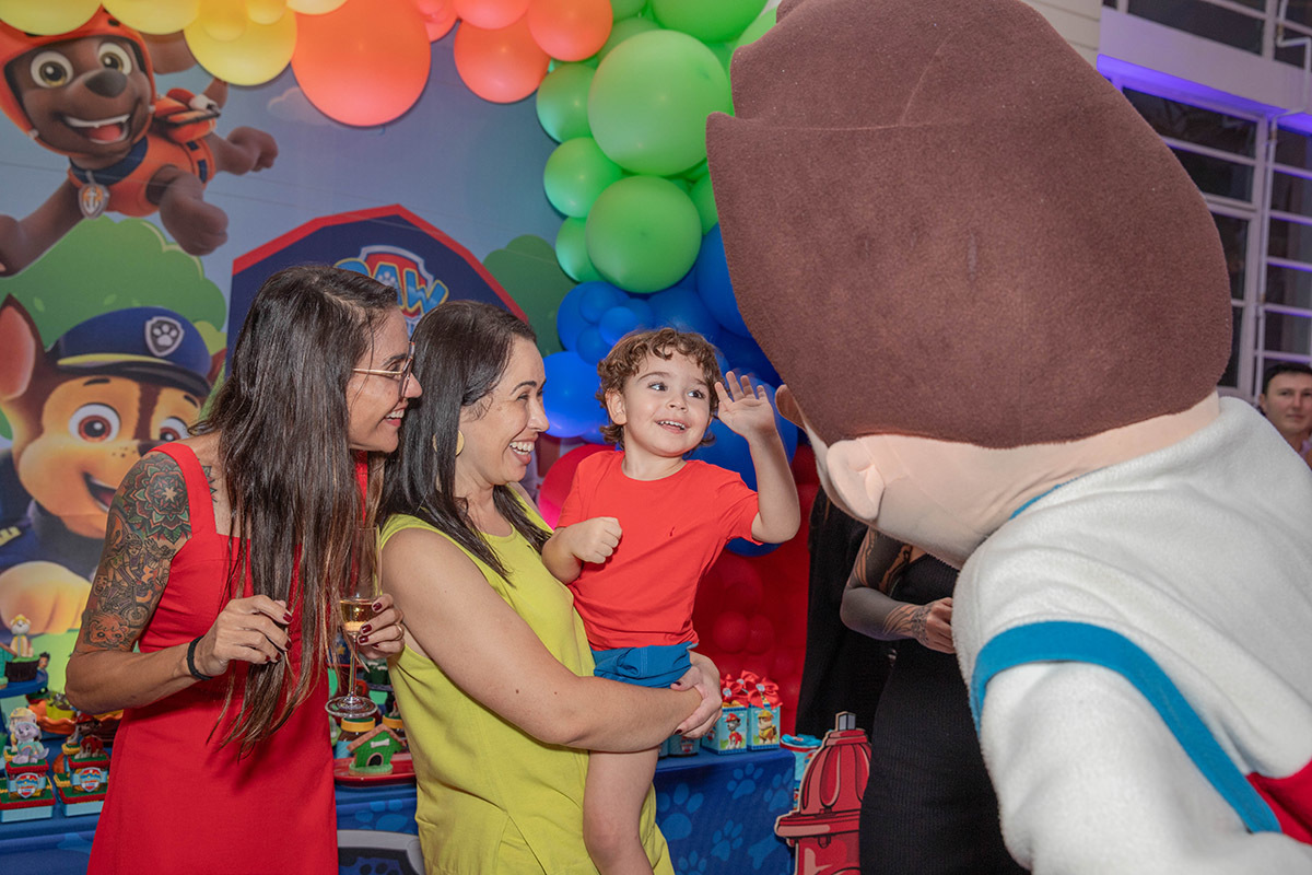 Festa de 3 anos: Patrulha Canina falando com o Tom, no Rio de Janeiro.