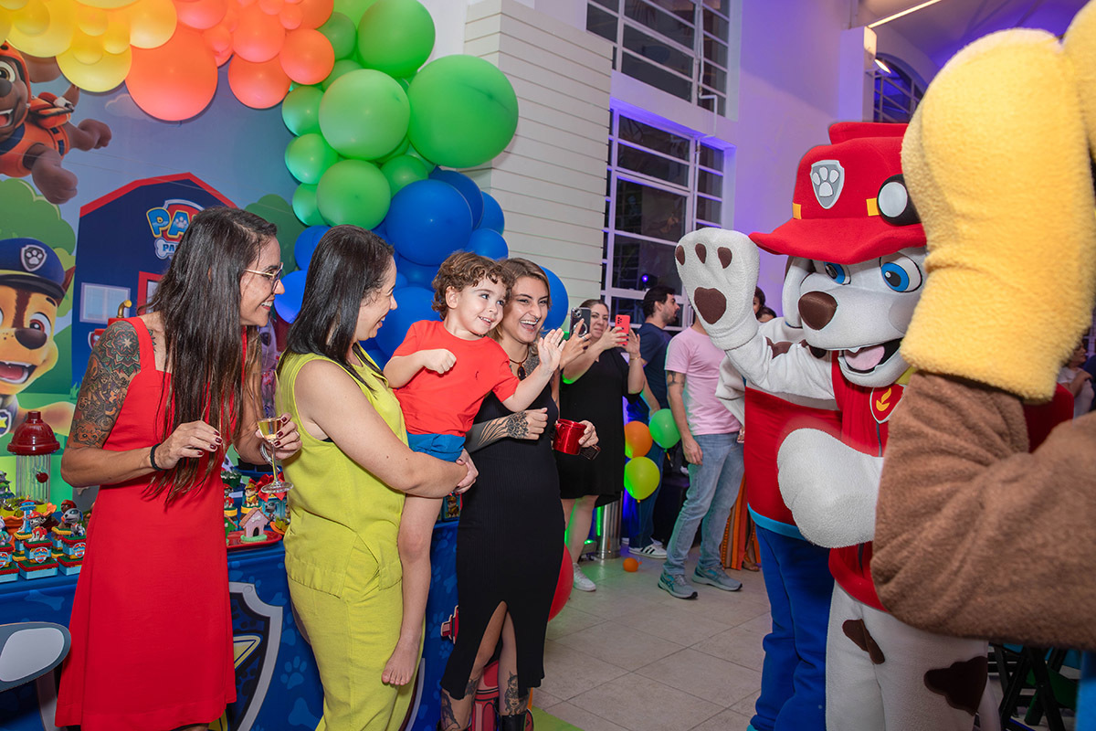 Festa de 3 anos: Patrulha Canina falando com o Tom, no Rio de Janeiro.