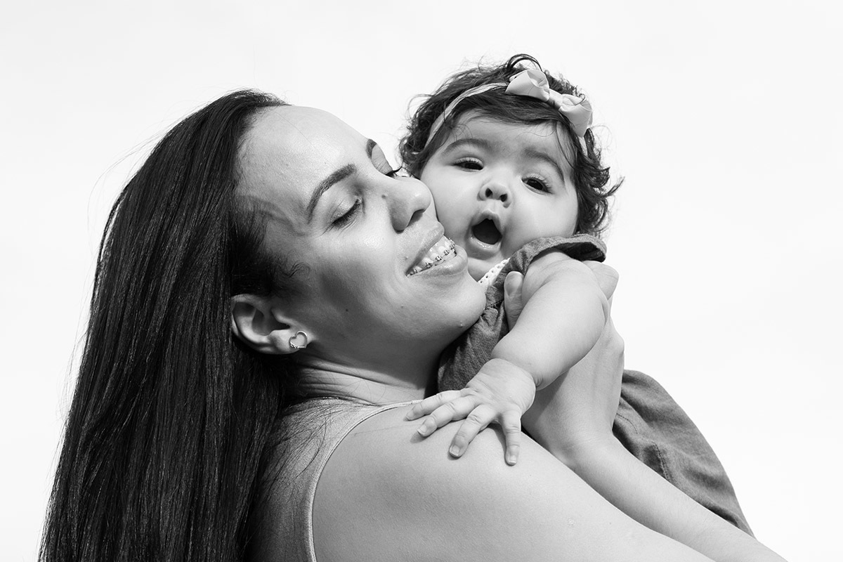 Ensaio de bebê: Ester com a mãe no Rio de Janeiro.