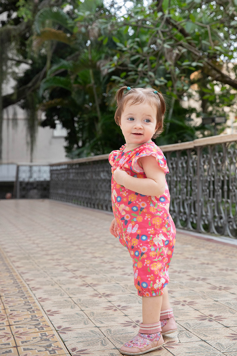 Ensaio de Família: Gaby na varanda da Casa de Ruy Barbosa, Rio de Janeiro.