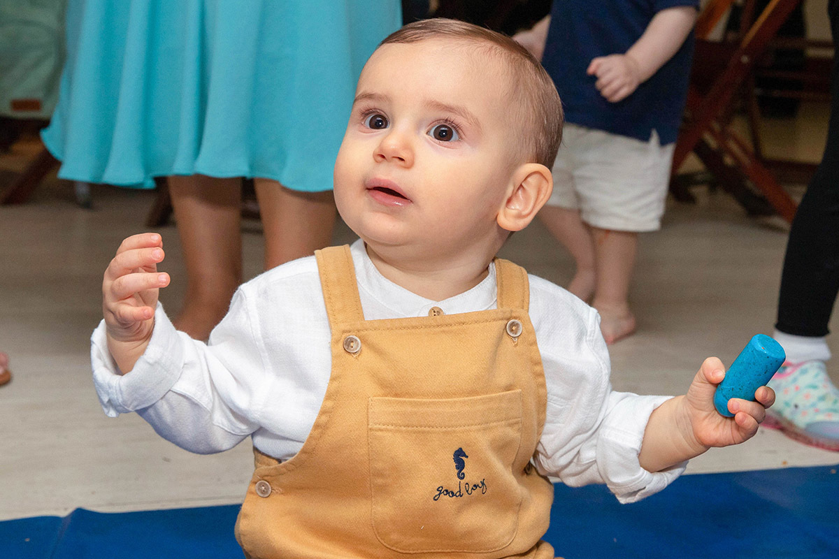 Festa de aniversário de 1 ano do Leonardo: Léo brincando no Rio de Janeiro.
