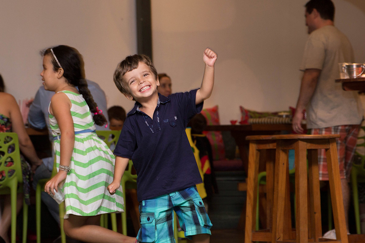 Festa de aniversário do Mateus: Mateus, 3 anos, sorrindo- Rio de Janeiro.