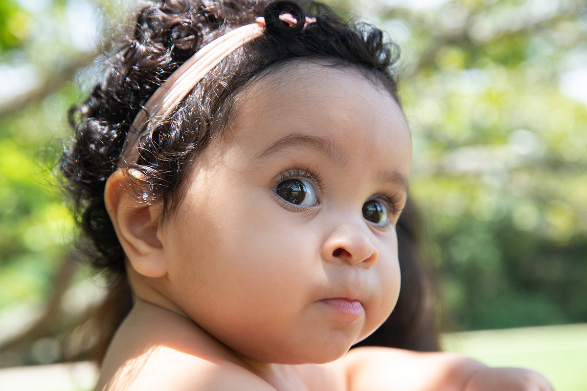 Ensaio de bebê: Maria Cecília no Bosque da Barra, Rio de Janeiro.