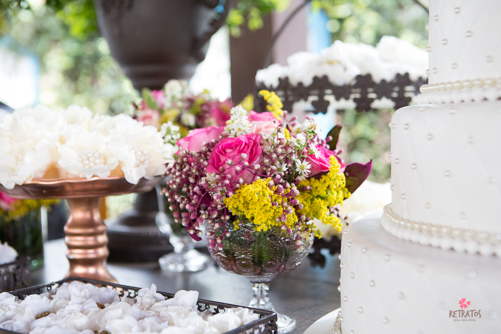 arranjo mesa bolo casamento madrinhas de nude e padrinhos roupa informal para casamento na fazenda de dia  casamento na fazenda de dia interior sp itatiba retratos