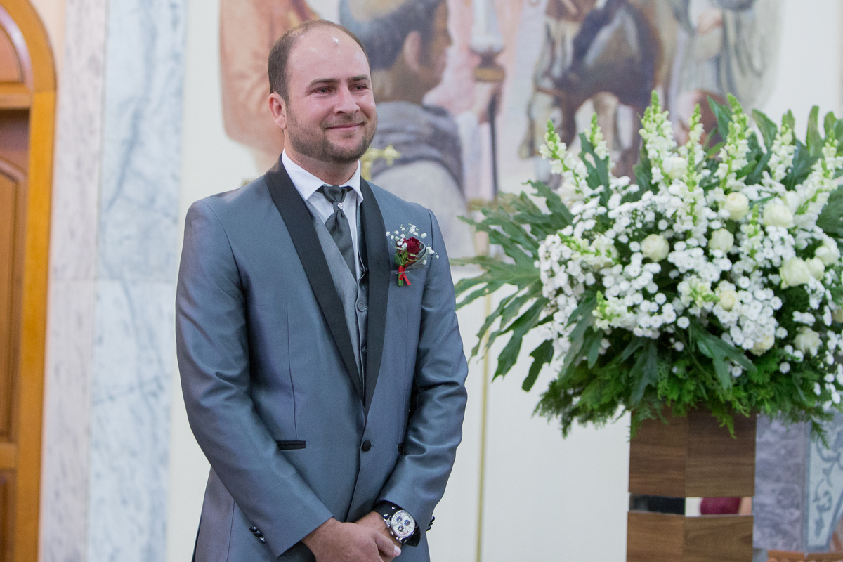 noivo altar igreja santo Antonio itatiba casamento portal do vale festa itatiba cidade chácara fotos fotografo  retratos foto video julio akio hida