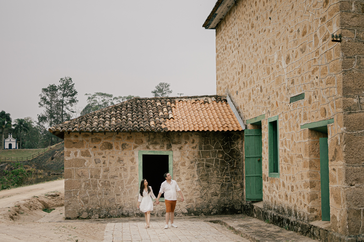 ensaio fotográfico pre wedding casal  fazenda linda rustico 