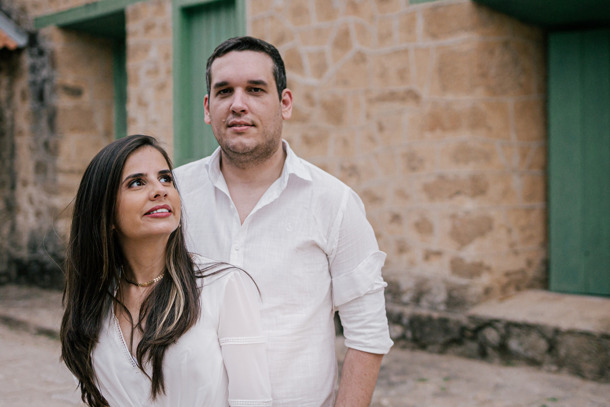ensaio fotografico pre wedding casal um de frente ao outro