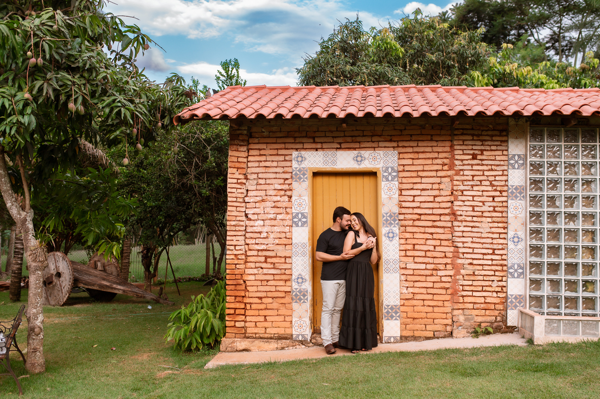 ensaio pré casamento em patos de minas, fotografo em patos de minas, amorim garden , fotos no amorim garden, ensaio de casal em patos de minas, fotografo de casamentos em patos de minas, fotografo felippe leal , felippe leal fotografia, 