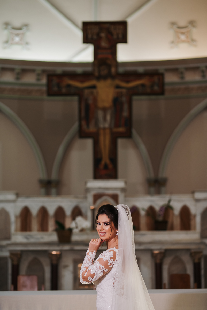 casamentos, casamentos em patos de minas, casamentos no sítio tõe do jó , casamento na igreja dos capuchinhos , hermanas noivas e festas, vestidos de noiva, noiva dos sonhos.