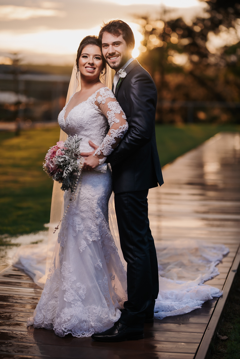 casamentos, casamentos em patos de minas, casamentos no sítio tõe do jó , casamento na igreja dos capuchinhos , hermanas noivas e festas, vestidos de noiva, noiva dos sonhos.
